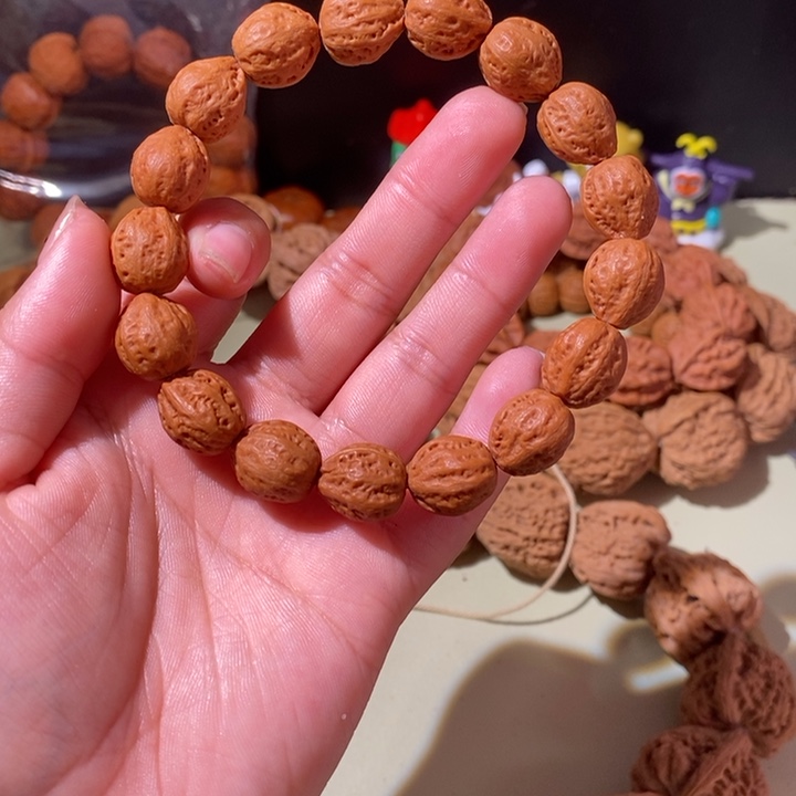 文玩核桃手串……26