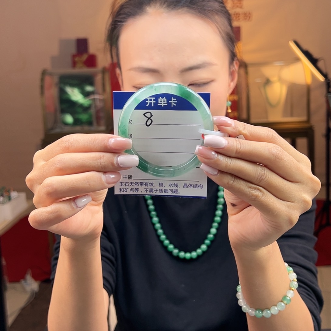 石英质玉未镶嵌手镯