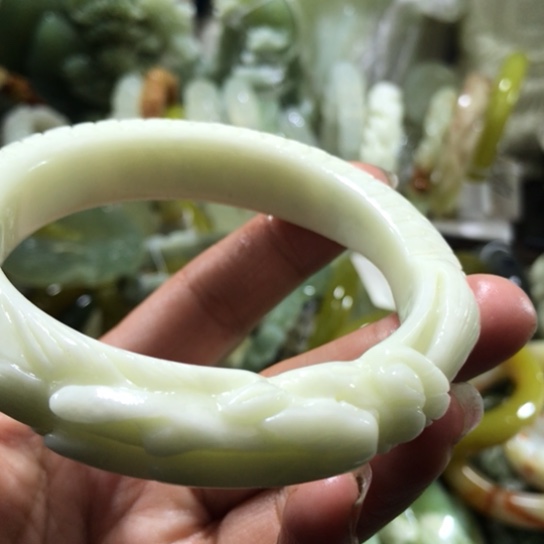 岫玉未镶嵌手镯59.60