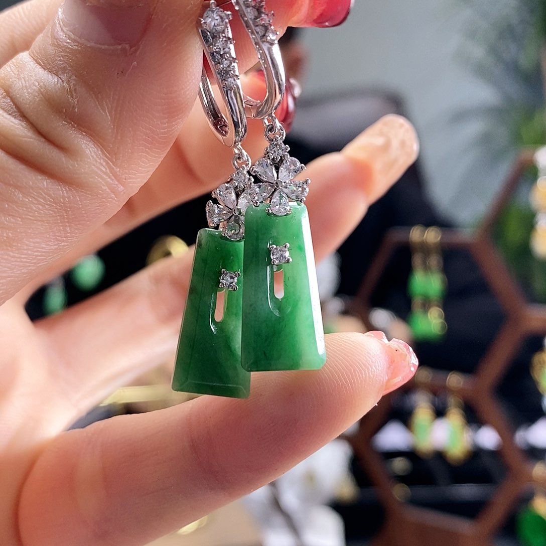 翡翠耳饰银S925镶嵌翡翠