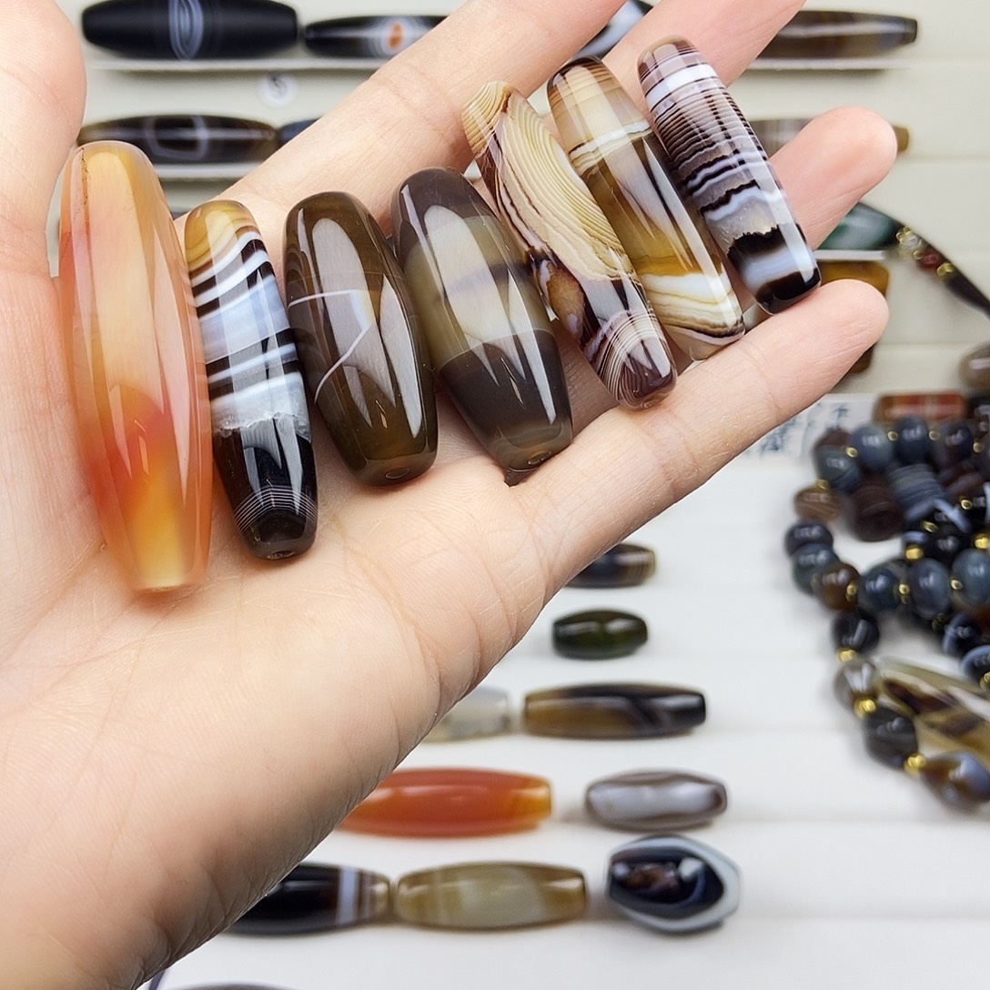 模***活玛瑙/玉髓未镶嵌颈饰