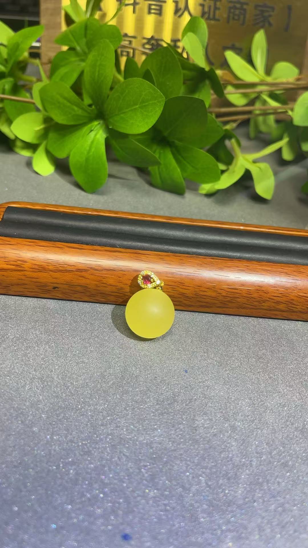 a4150黄色圆珠吊坠多样发