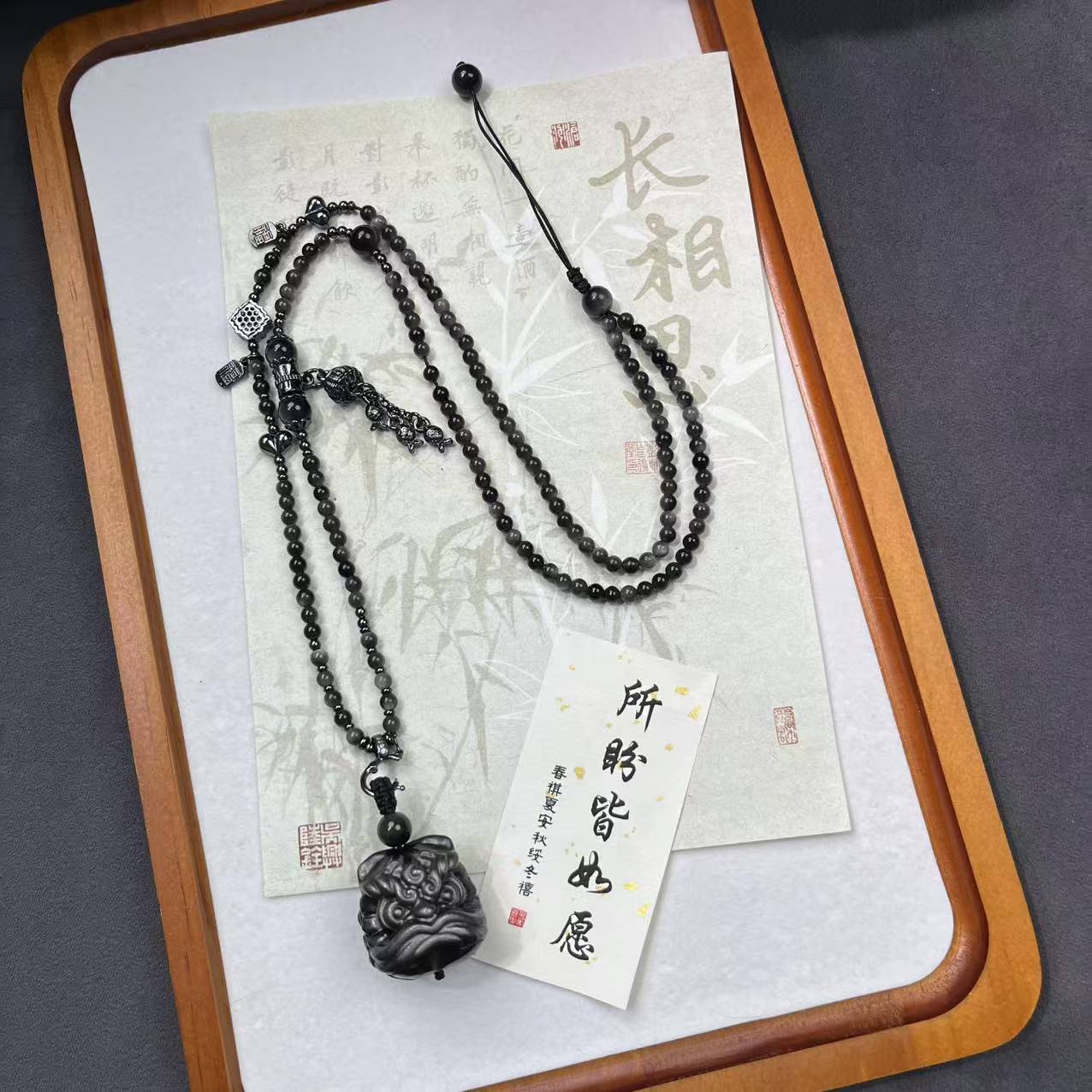 铜合金石英石项链 25新款 新中式 黑色醒狮毛衣链 万能链醒狮吊坠