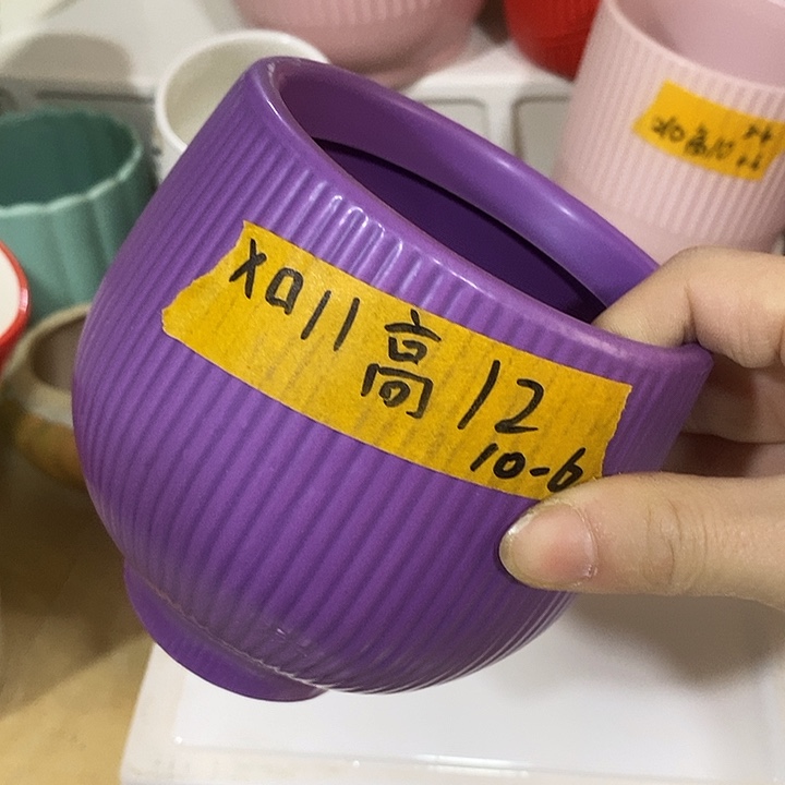 陶瓷花盆有孔 瑕疵介意勿拍 