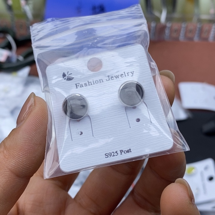 水***️和田玉银S925镶嵌耳饰