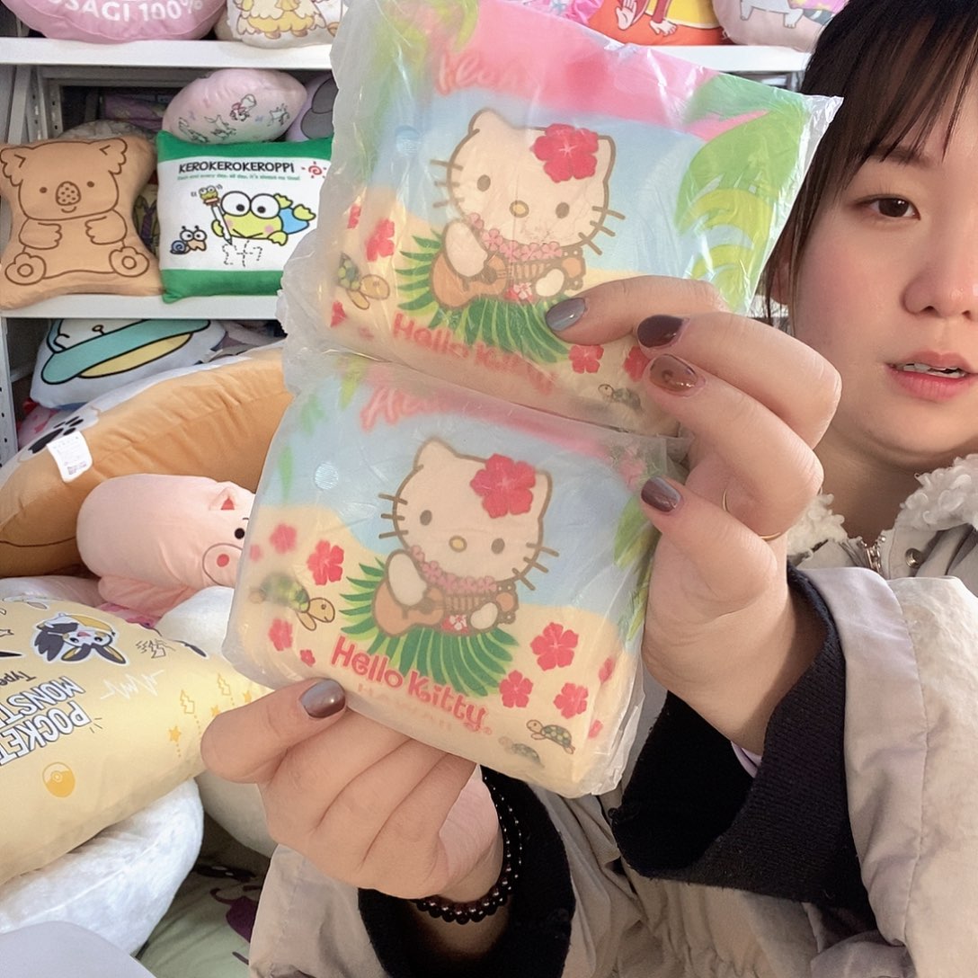 两个包。   微瑕。    