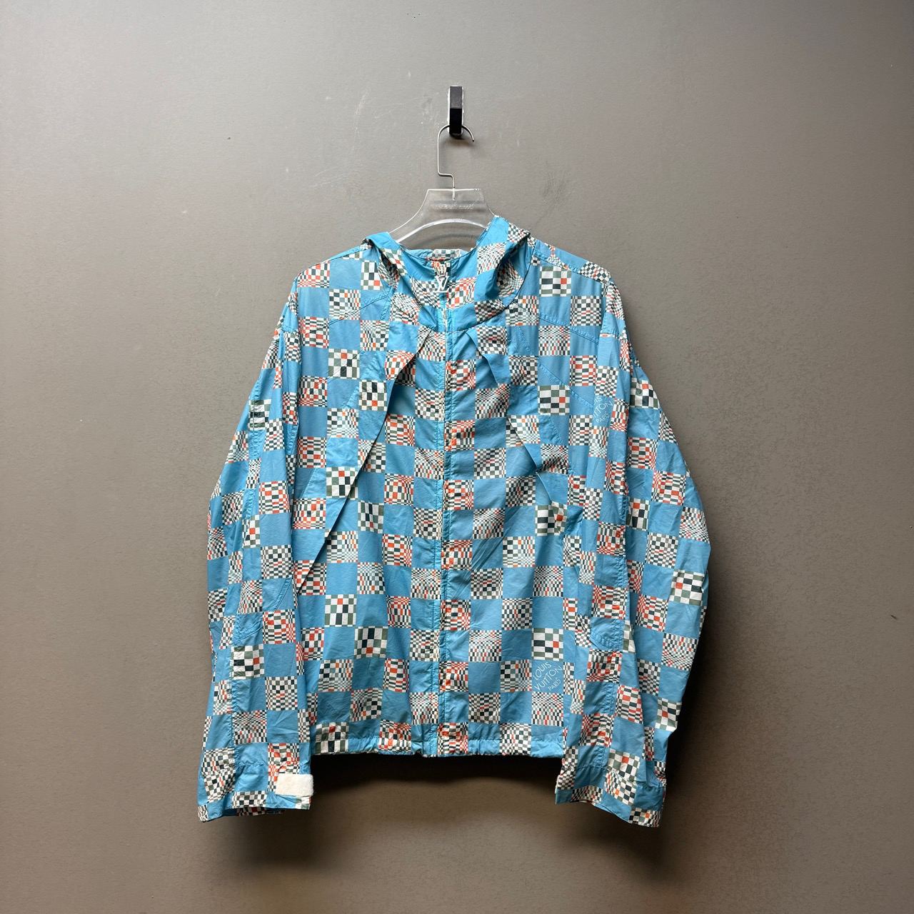 Louis Vuitton lv 路易威登/04551/格纹印花连帽冲锋衣 46码 