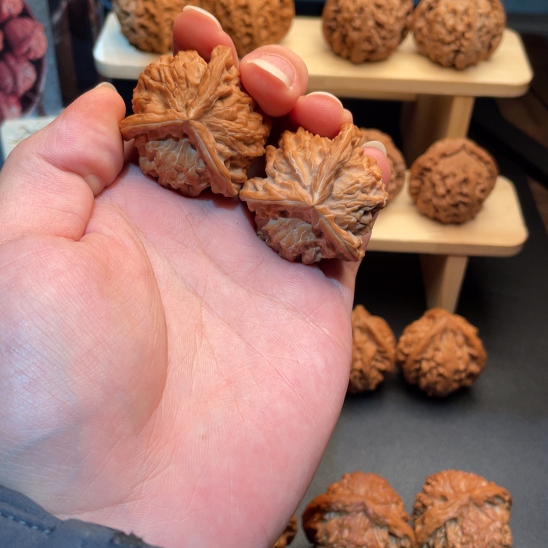 受***包核桃盘山三棱全品无修