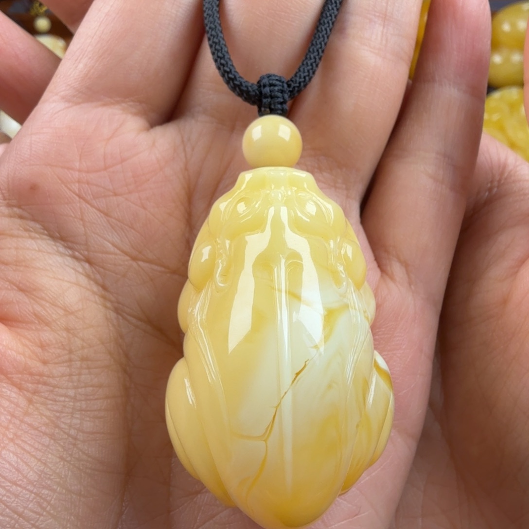 未镶嵌颈饰琥珀纯天然琥珀蜜蜡无优化