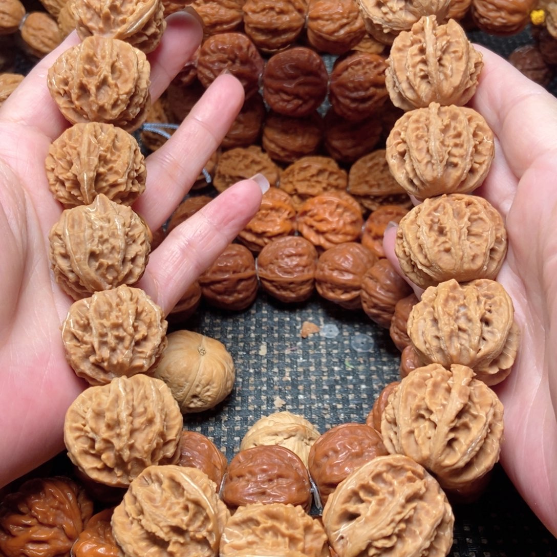 文玩核桃吊坠满天星粗筋八棱手持