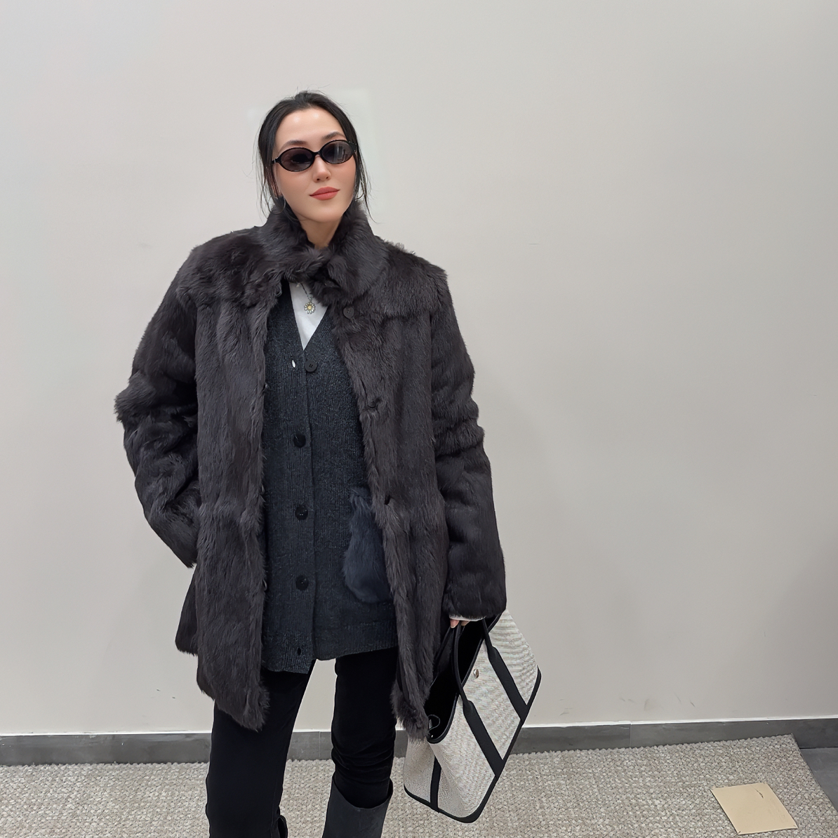 FG·STUDIO 烟灰色兔毛外套