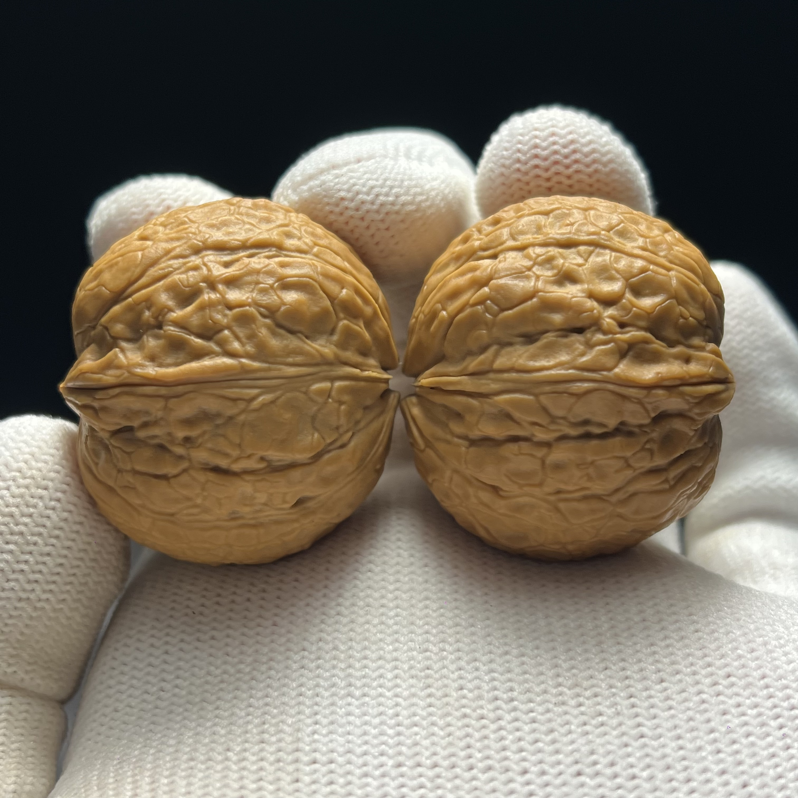 37尺寸瓷娃娃-精品云南铁核桃一物一图产地直发天然文玩手把件