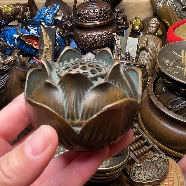 精美铜器批发档口