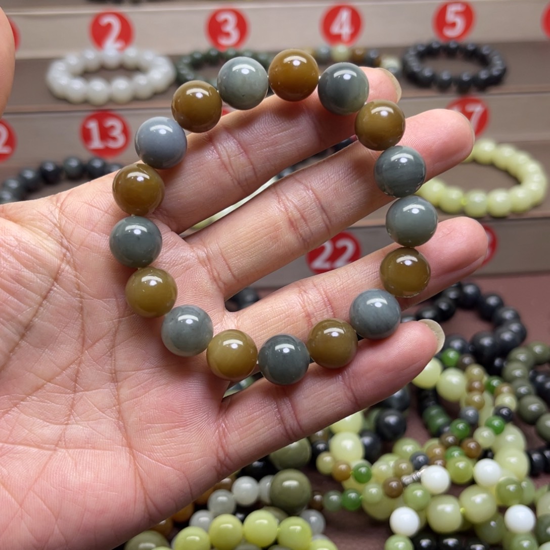 和田玉未镶嵌手链