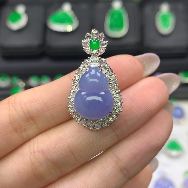 翡翠吊坠(不含链)18K金镶嵌