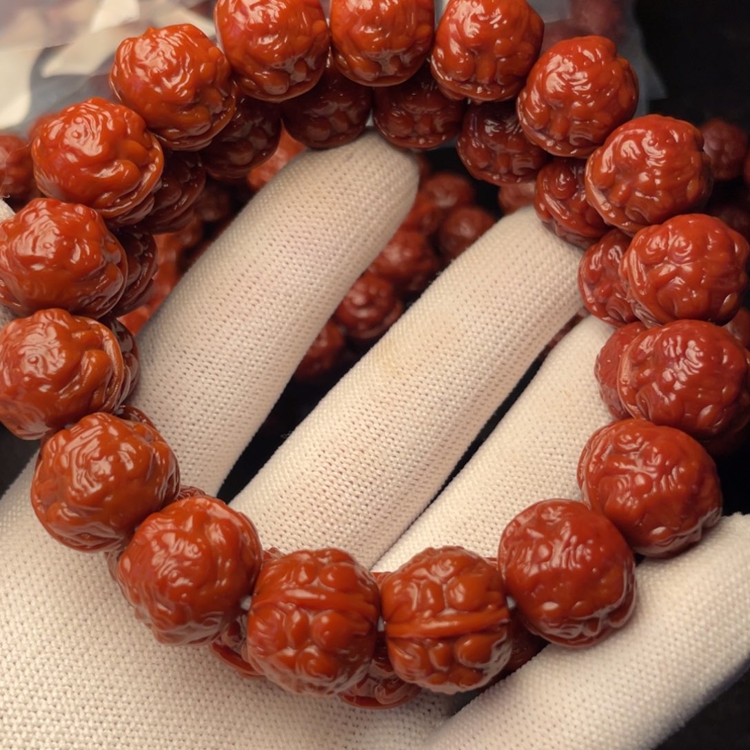 衬***孩猴头核桃手串蟾王