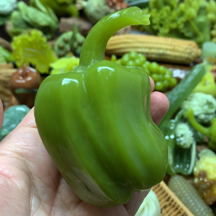 蛇纹石玉手把件未镶嵌