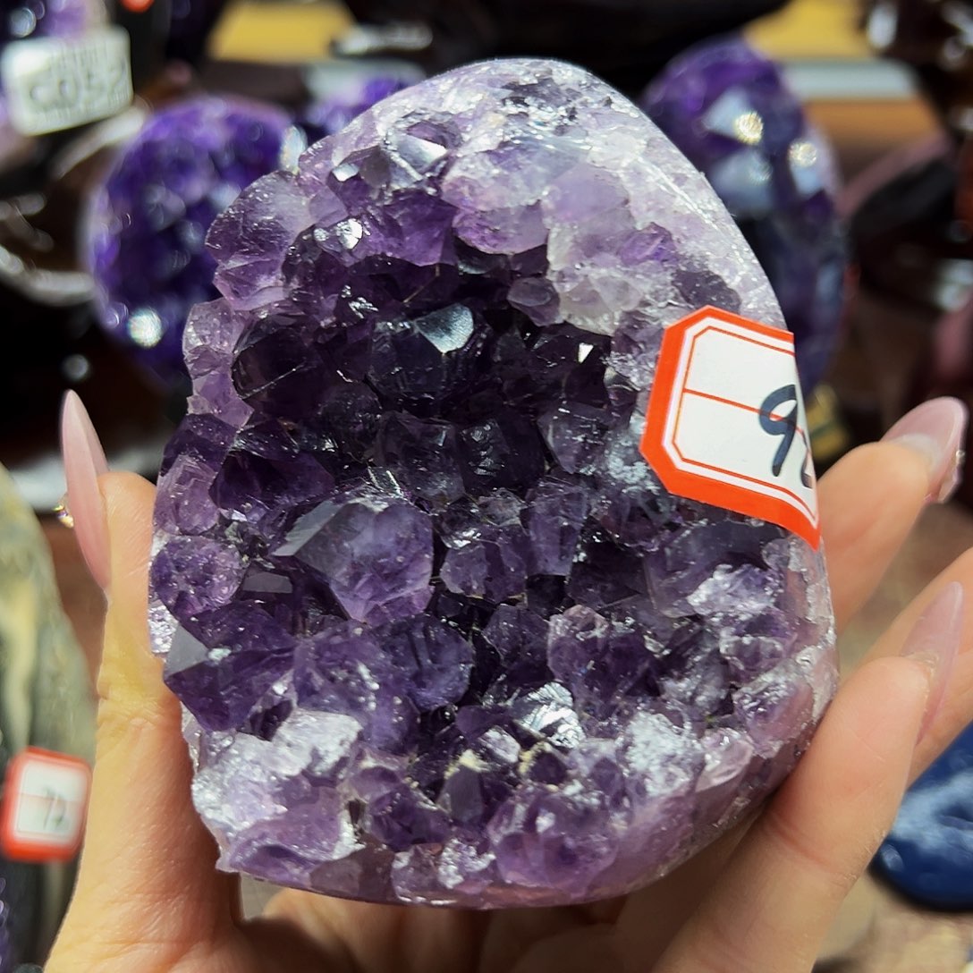 水晶大型摆件未镶嵌