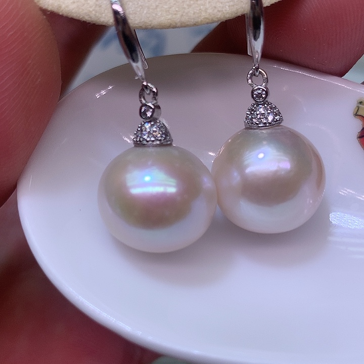 银S925镶嵌耳饰淡水珍珠