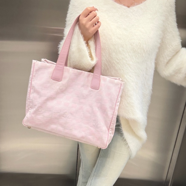 95新 Chanel/香奈儿 粉色冰格托特包手提包单肩包