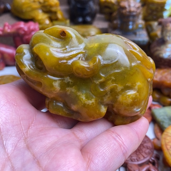 蛇纹石玉未镶嵌颈饰32