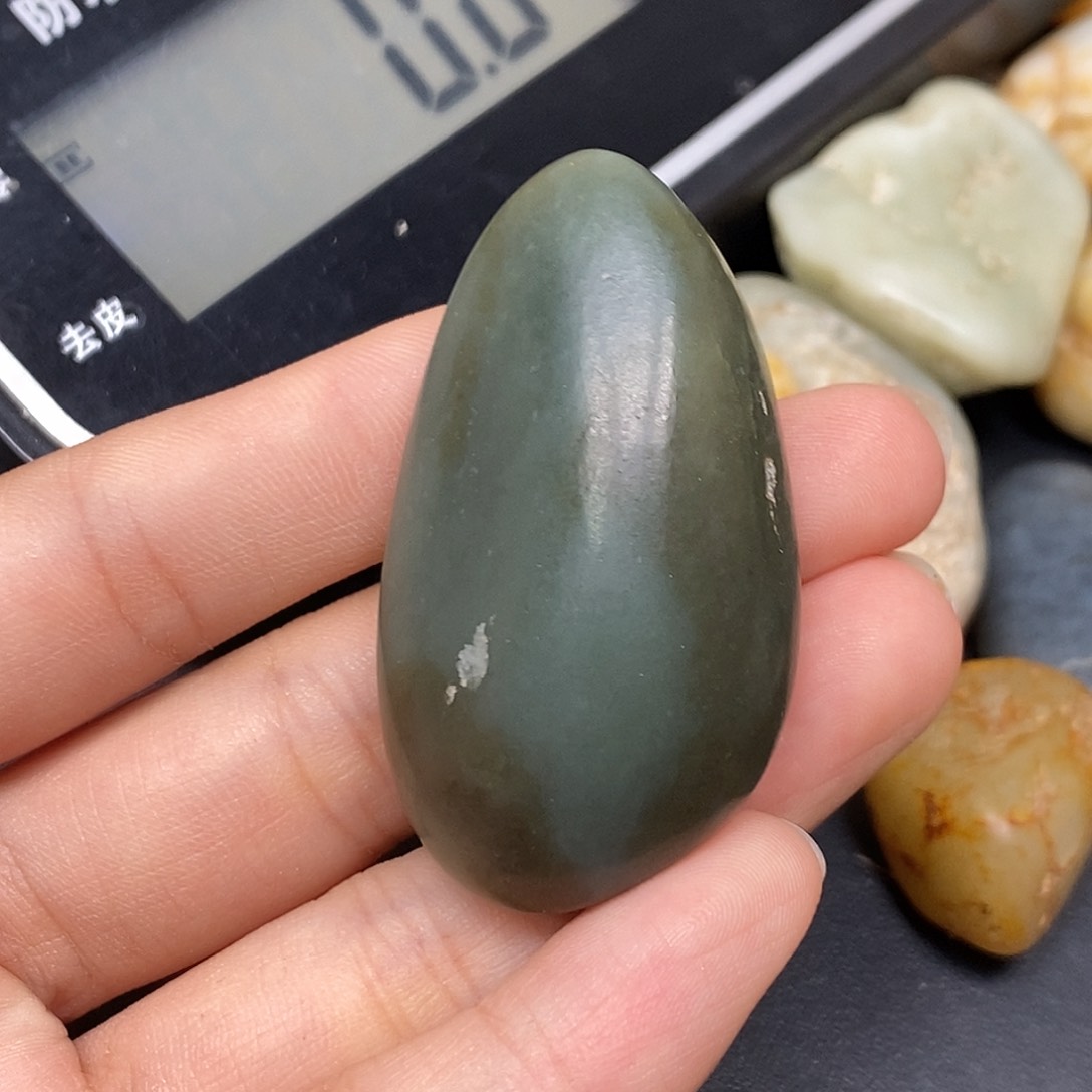 和田玉（糖玉）未镶嵌挂件