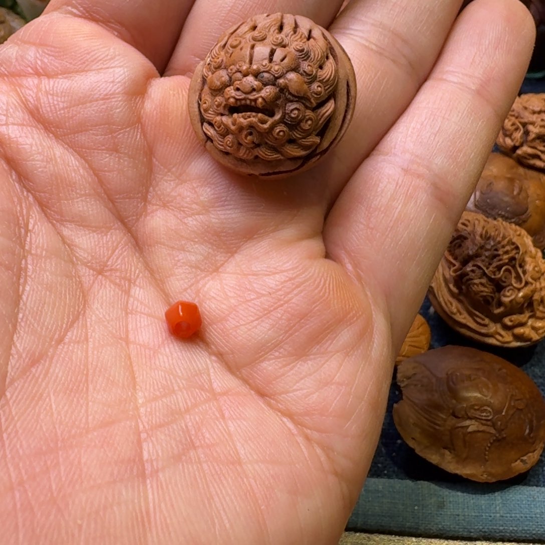 T***头手串/手链橄榄核核核