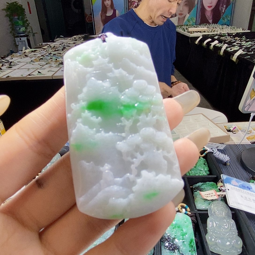 颈饰未镶嵌翡翠翡翠