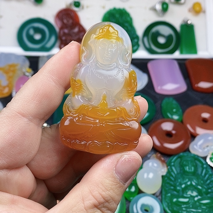 玛瑙/玉髓颈饰未镶嵌