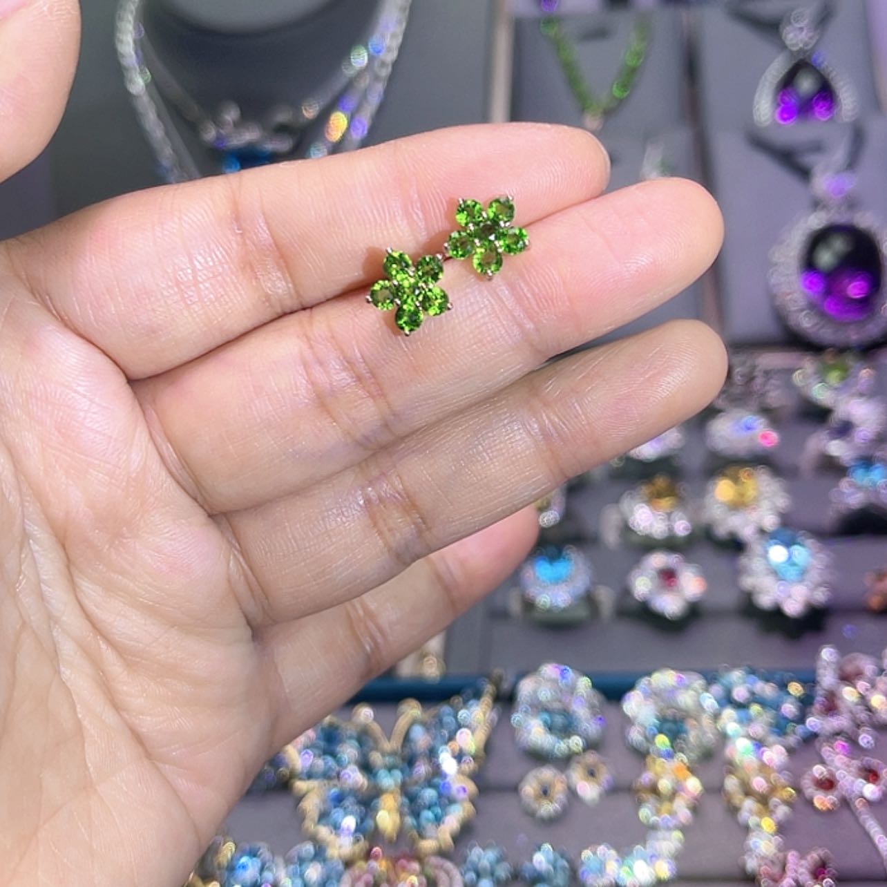 【闪购商品】透辉石耳饰银S925镶嵌