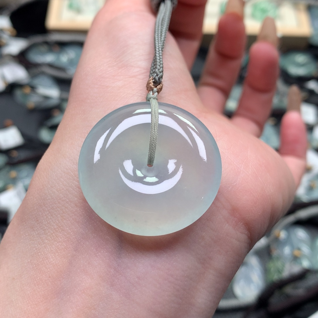 翡翠颈饰未镶嵌00000000000