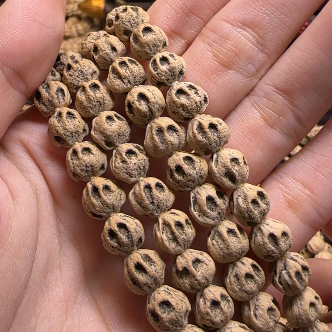 柏香籽/百香籽吊坠函*