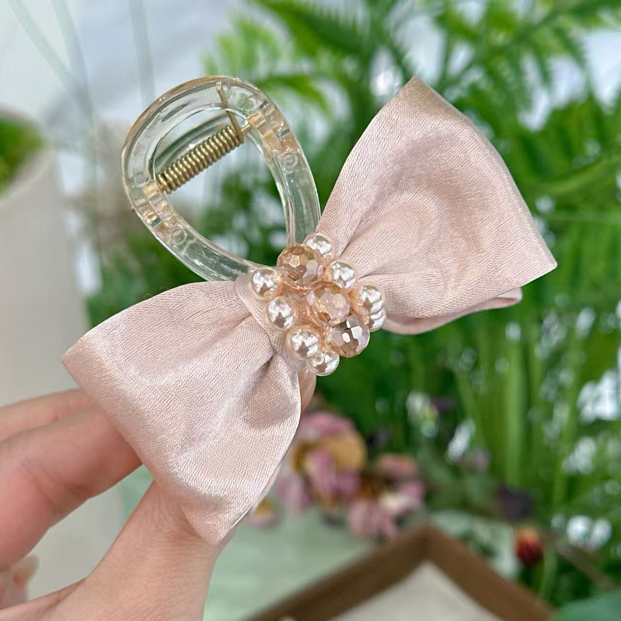 精品水晶简约韩系新款精致粉色气质蝴蝶结高八抓夹WM-1433