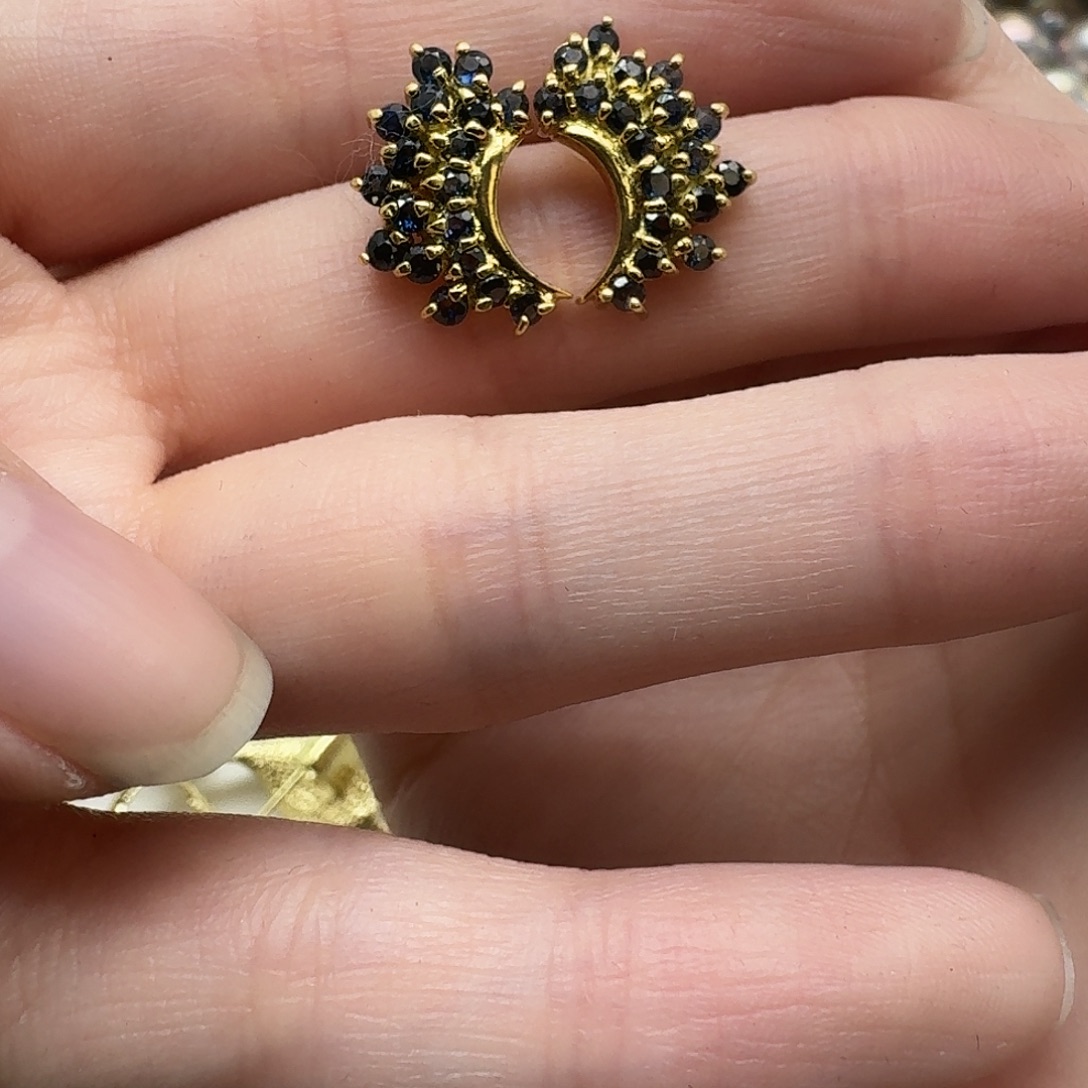 耳饰未镶嵌蓝宝石