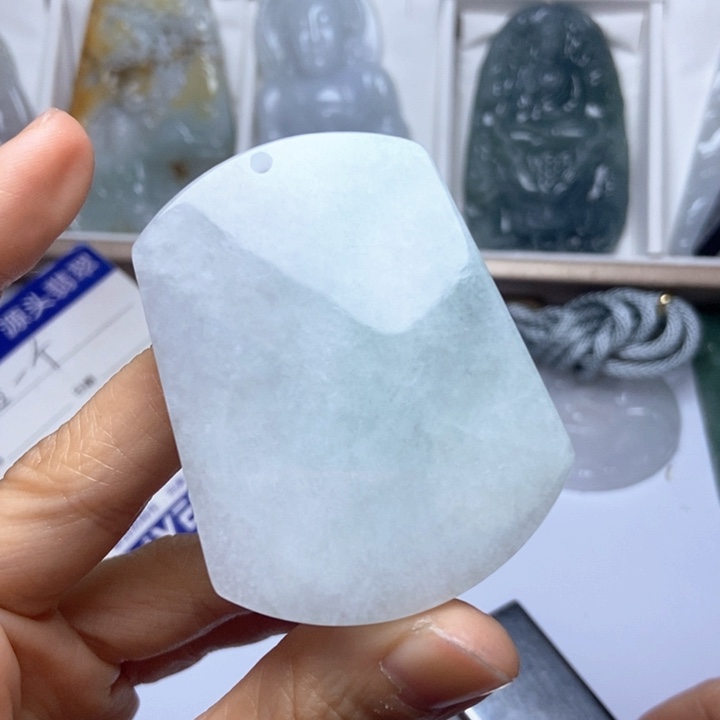翡翠未镶嵌挂件翡翠