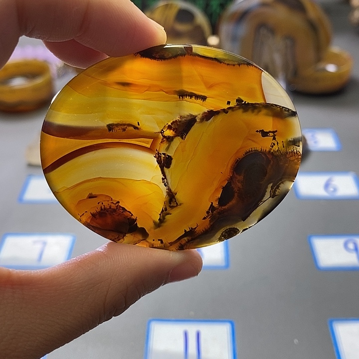 玛瑙/玉髓未镶嵌珠宝半成品192