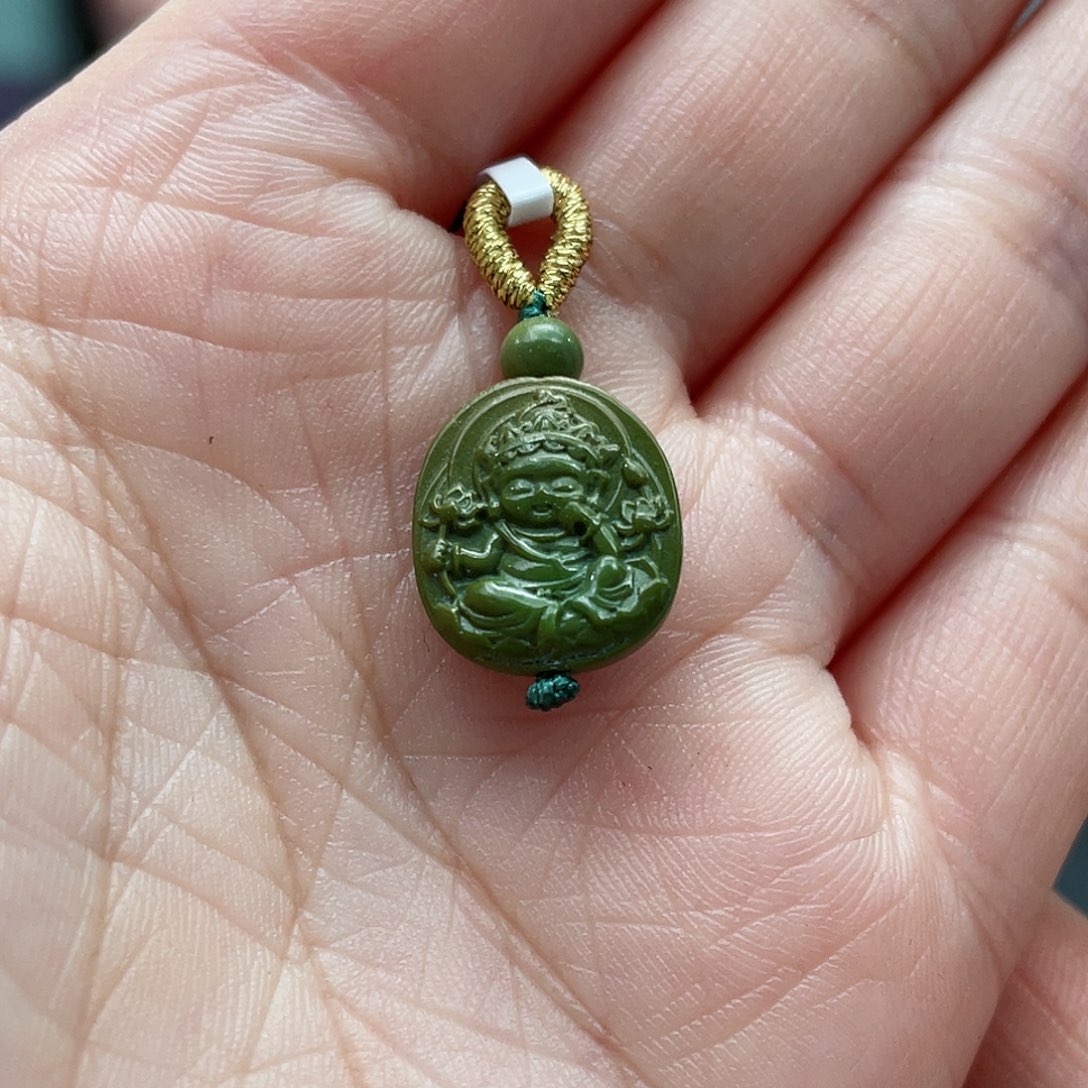 绿松石颈饰未镶嵌