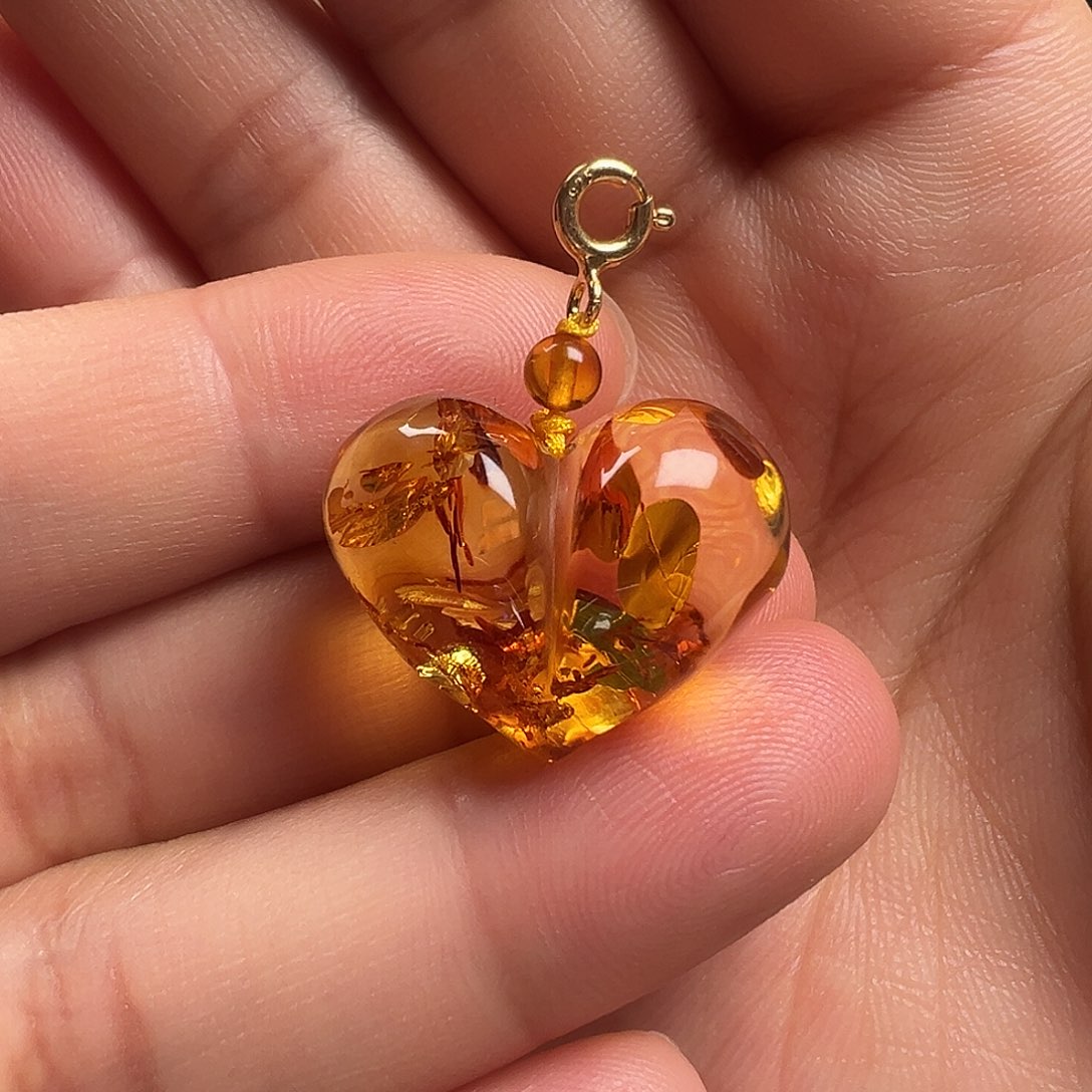 琥珀（花珀）颈饰未镶嵌屁桃吊坠