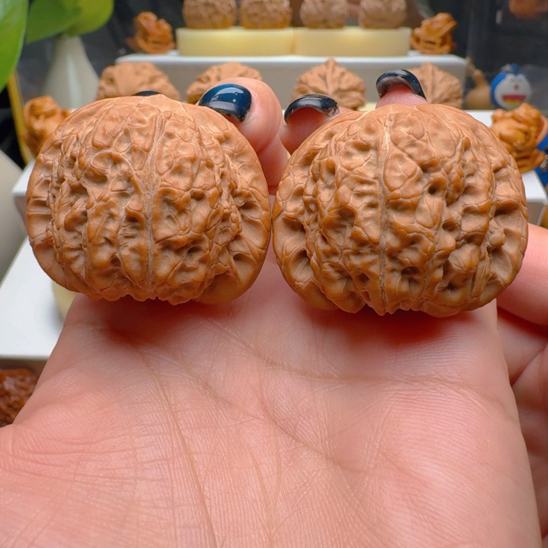 把件核桃38全品血麒麟