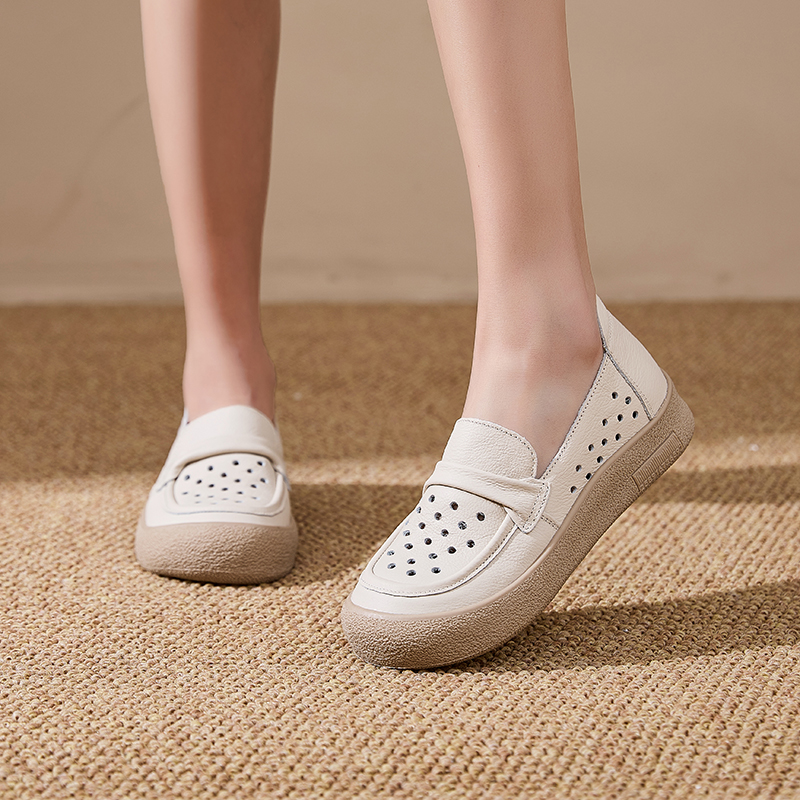 全牛皮夏季新款镂空白色皮鞋妈妈鞋子休闲百搭软底女鞋真皮洞洞鞋