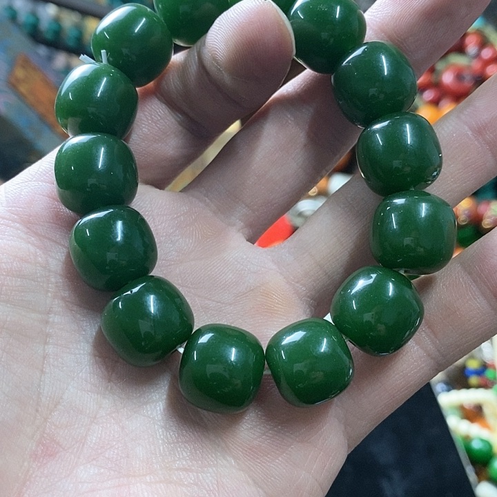 和田玉主播电视节目主持人未镶嵌