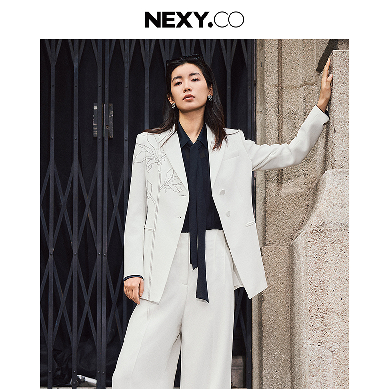 NEXY.CO/奈蔻设计师气质白色西装外套XA02232V0