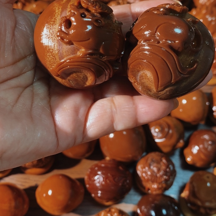 橄榄核手串/手链我****?鼠你有钱一对