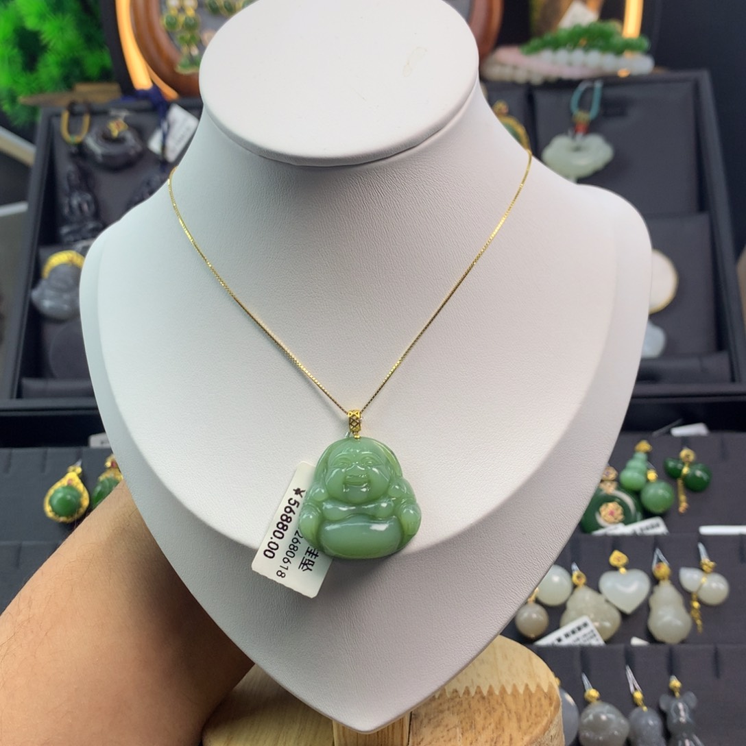 和田玉吊坠18K金镶嵌