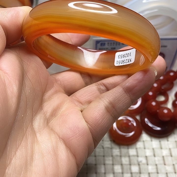 玛瑙/玉髓未镶嵌手镯