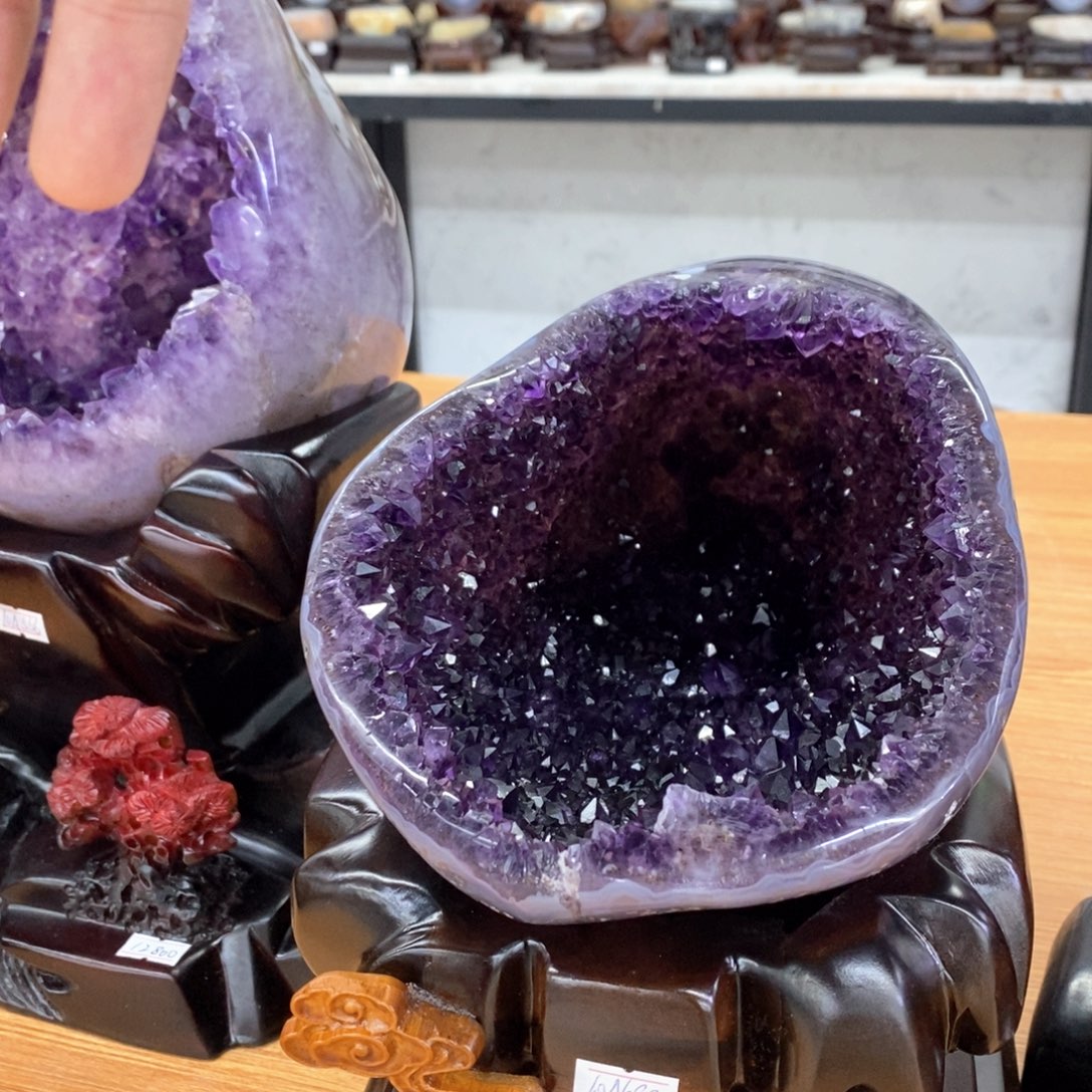 紫晶未镶嵌大型摆件（非配饰）