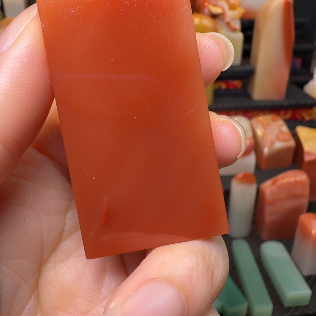 老挝石漂亮的好看