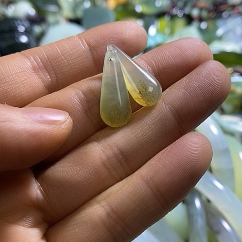 岫玉耳环未镶嵌一对