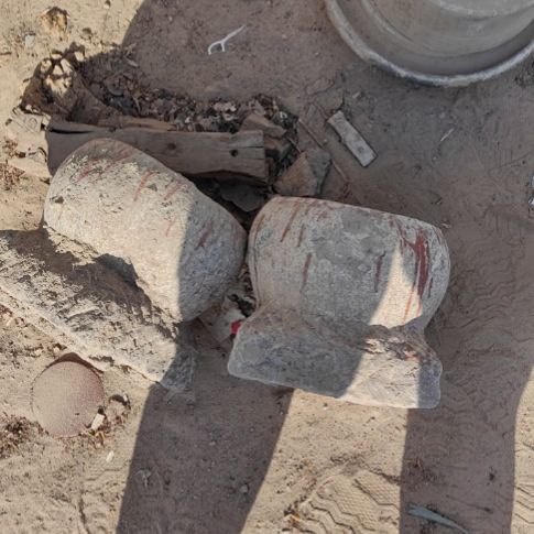 香榧木西****人老青石石墩