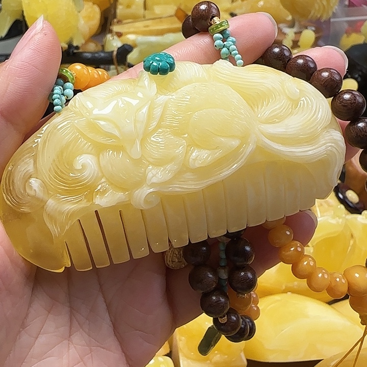 蜜蜡珠宝奇石未镶嵌